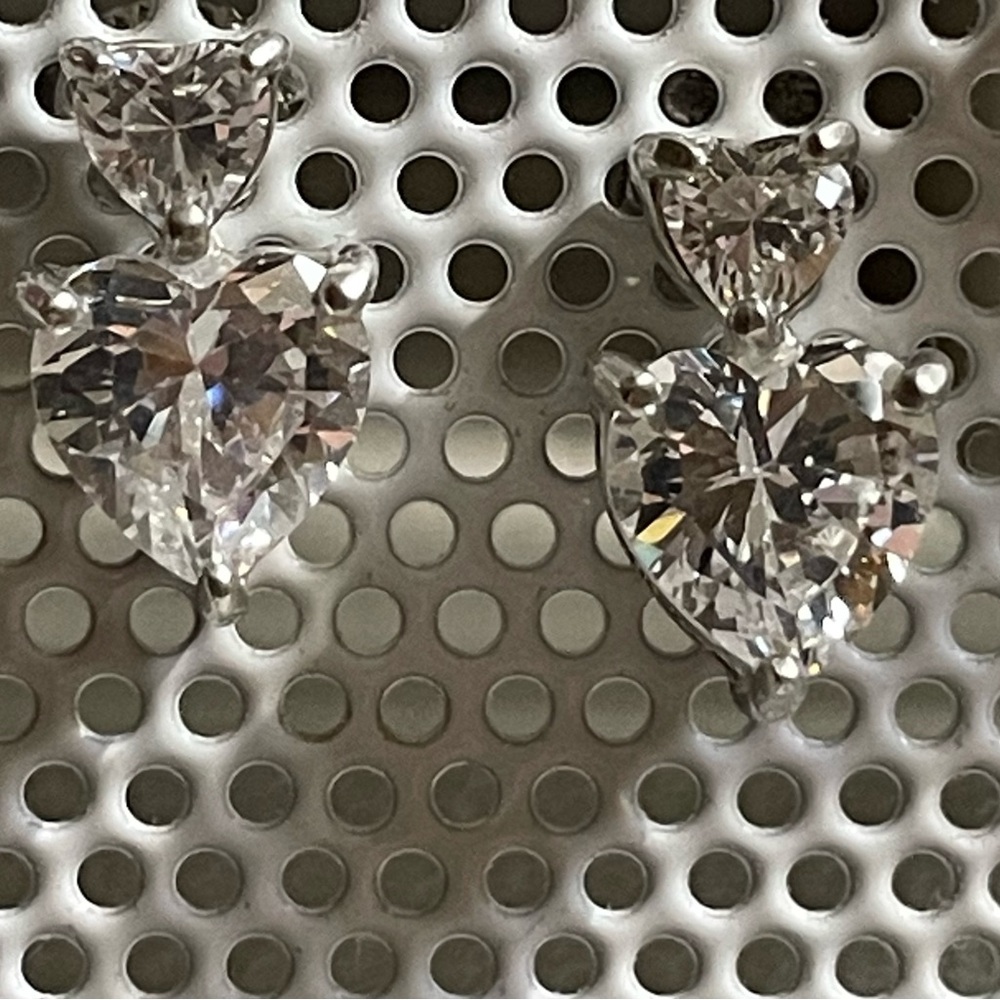 Vintage Cubic zirconia Elegant Silver Heart Stud Earrings